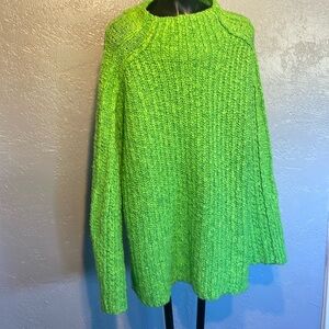 Free people size, large cotton, bulky knit sweater